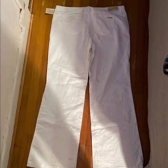 White Pants Michael Korrs new with tags NWT - Picture 3 of 3